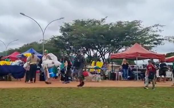 Bolsonaristas acampados em frente ao QG do Exército