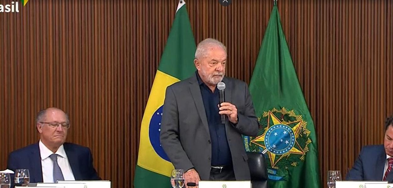 Luiz Inácio Lula da Silva em reunião com governadores em Brasília