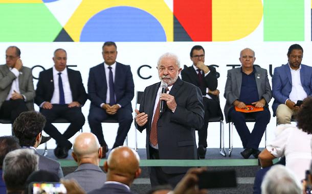 Presidente Luiz Inácio Lula da Silva com dirigentes sindicais - 18.01.2023