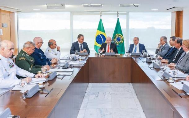 Reunião entre Luiz Inácio Lula da Silva, comandantes das Forças Armadas e outros ministros