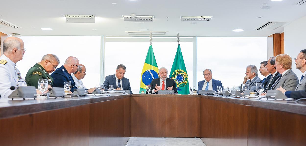 Reunião com Presidente da Fiesp, Ministro da Defesa, Comandante do Exército, Comandante da Marinha e Comandante da Aeronáutica