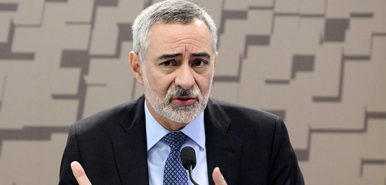 A indicação do embaixador Julio Glinternick Bitelli será analisada pelo Senado.