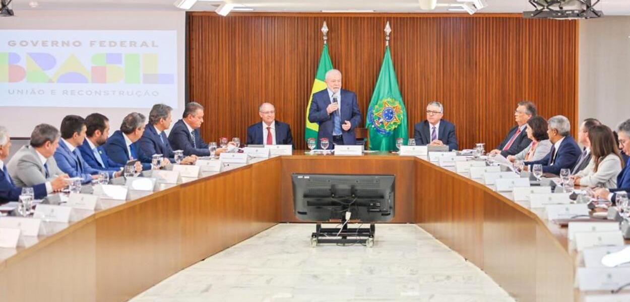 Alckmin, Lula e Padilha em reunião com governadores 27/1/23