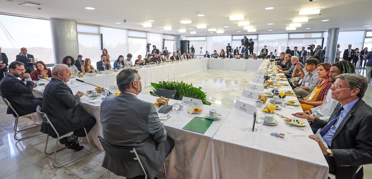 Presidente da República, Luiz Inácio Lula da Silva, durante café da manhã com Mídia Independente e Alternativa. Palácio do Planalto