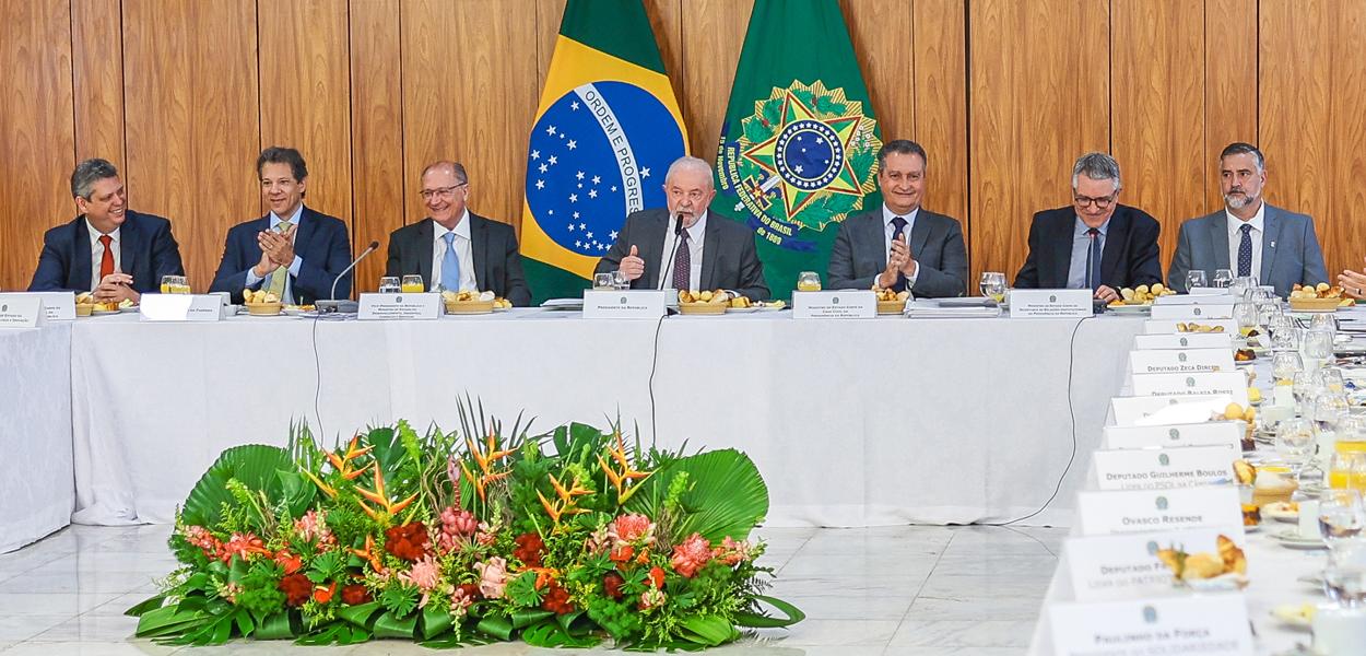 Café da manhã de trabalho com o Conselho Político da Coalizão. 08/02/2023