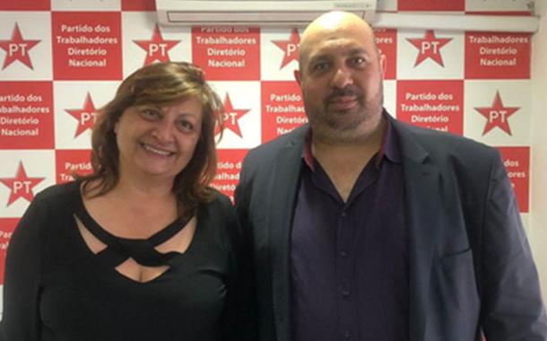 Dirigente do PT, Mônica Valente, durante reunião com Dror Morag, do Meretz