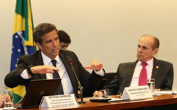 Roberto Campos Neto e o senador Marcelo Castro