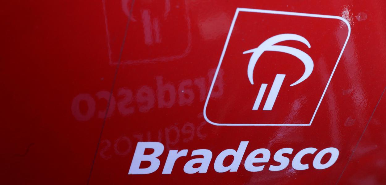 Logo do Bradesco em bicicleta para aluguel, em São Paulo