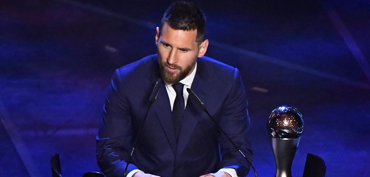 Messi discursa após ganhar o prêmio da Fifa para melhor jogador em 2019