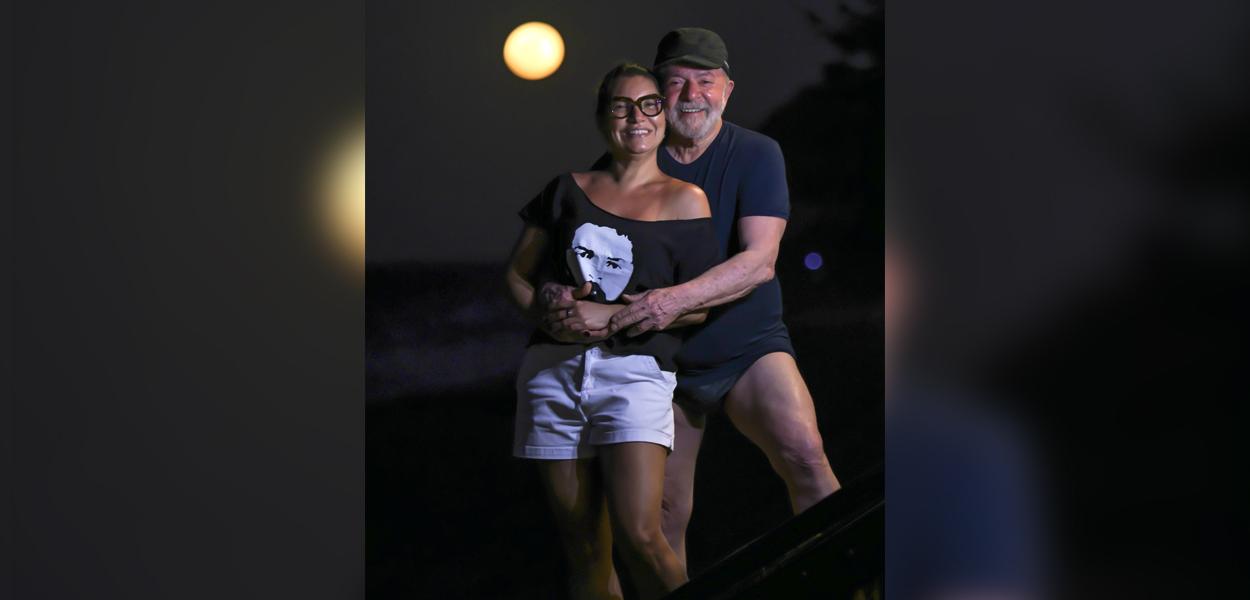 O casal ficará hospedado na Base Naval de Aratu, localizada a 40 Km do centro de Salvador (Foto: Ricardo Stuckert) O casal ficará hospedado na Base Naval de Aratu, localizada a 40 Km do centro de Salvador