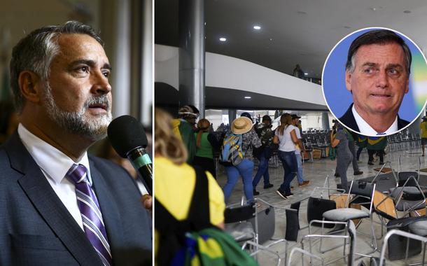 Paulo Pimenta, bolsonaristas radicais invadindo o Palácio do Planalto em 8 de janeiro e Jair Bolsonaro