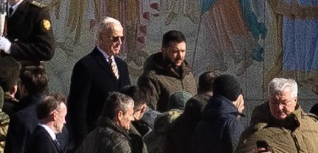 Joe Biden e Volodymyr Zelensky