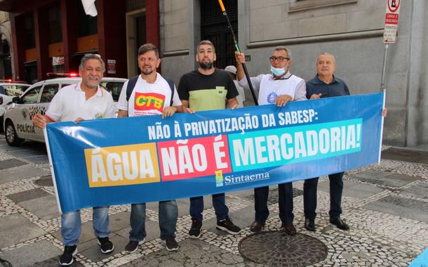 Ato em São Paulo no dia 14 de fevereiro