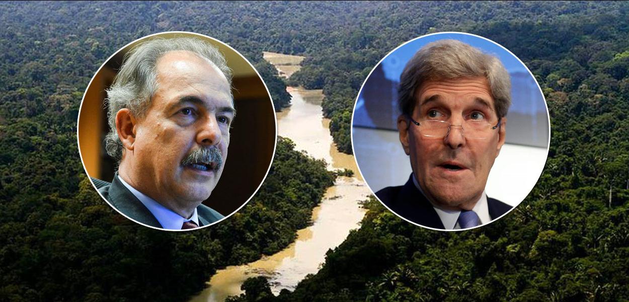 Aloizio Mercante e John Kerry