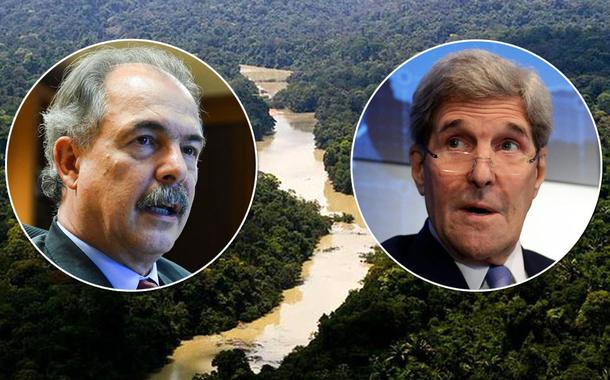 Aloizio Mercante e John Kerry