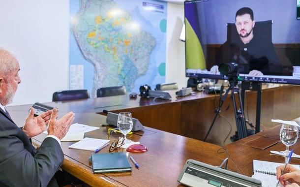 Lula e Zelensky conversam por vídeochamada. 2/3/23