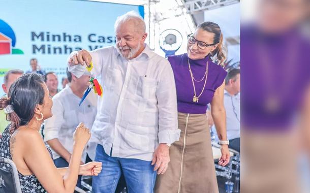 Presidente Lula e a primeira-dama Janja em cerimônia do MCMV em Rondonópolis (MT)