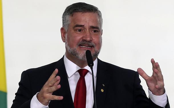 O ministro da Secretaria de Comunicação Social da Presidência, Paulo Pimenta, toma posse, no Salão Oeste do Palácio do Planalto