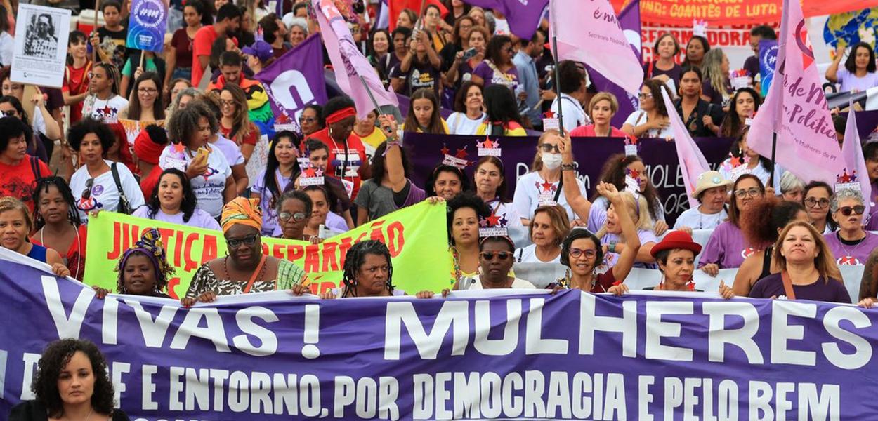 Manifestação contra feminicídio no Distrito Federal