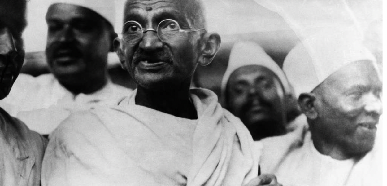 Gandhi lidera a Marcha do Sal