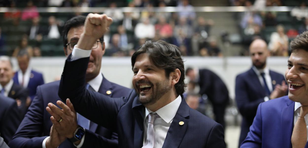 Deputado André do Prado comemora eleição para presidência da Assembleia Legislativa de São Paulo (Alesp) (Foto: Agência Alesp) Deputado André do Prado comemora eleição para presidência da Assembleia Legislativa de São Paulo (Alesp)