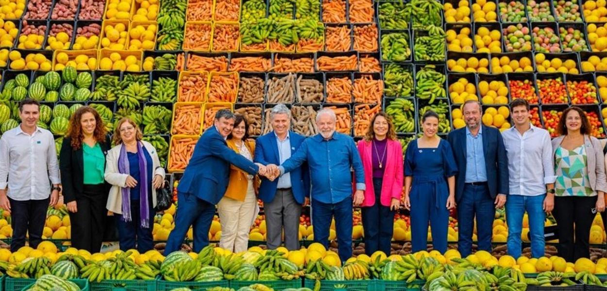 Lula anuncia Programa de Aquisição de Alimentos