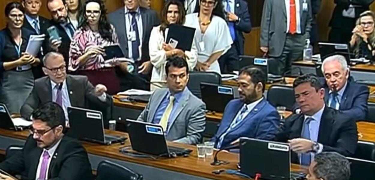 Fabiano Contarato e Sérgio Moro discutem em sessão da CCJ do Senado - 29.03.2023
