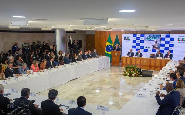 Reunião entre membros do governo Lula