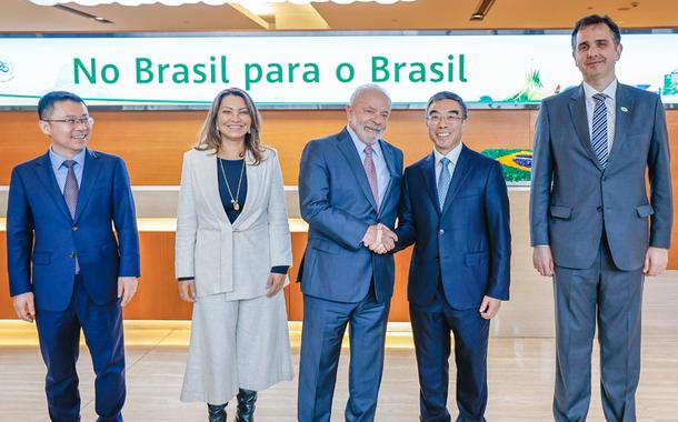 Presidente da República, Luiz Inácio Lula da Silva, durante visita ao Centro de Pesquisa e Desenvolvimento da Huawei.Xangai - China