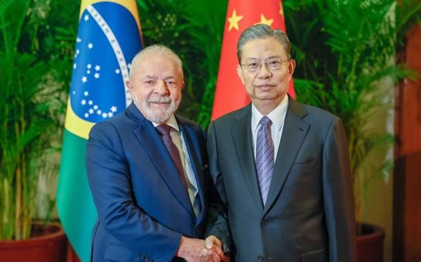 Presidente Lula e Zhao Leji, presidente da Assembleia Popular Nacional da China. Foto de Ricardo Stuckert
