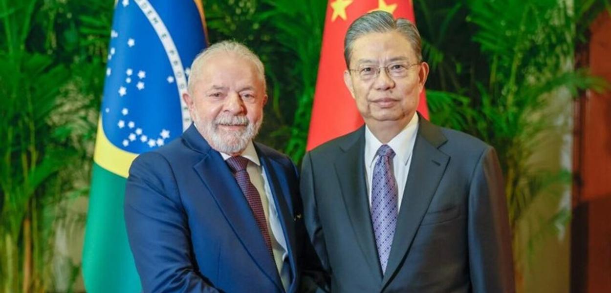 Presidente Lula e Zhao Leji, presidente da Assembleia Popular Nacional da China. Foto de Ricardo Stuckert