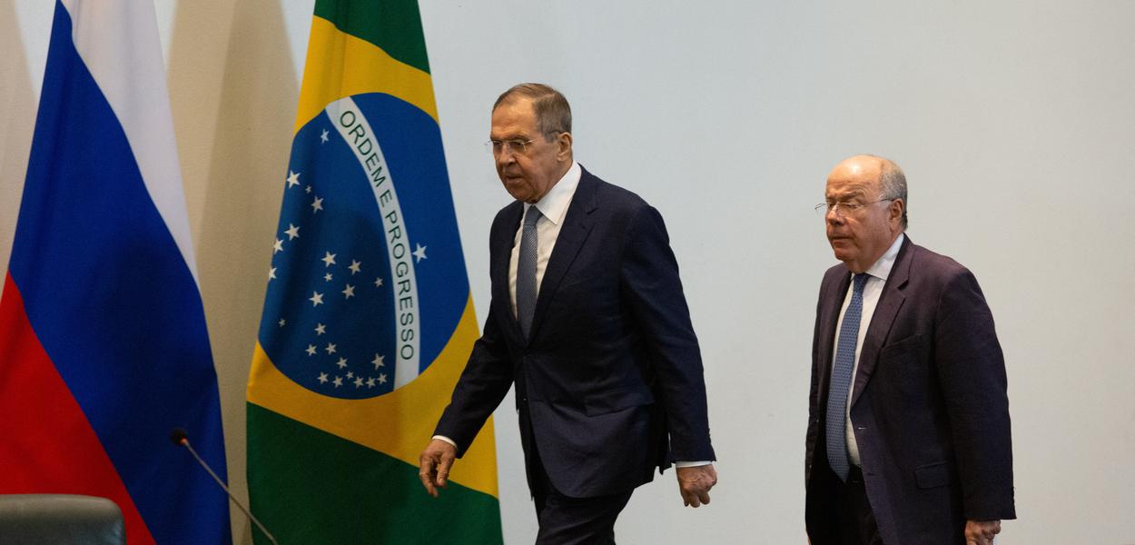 Os Ministros das Relações Exteriores do Brasil, Mauro Vieira, e da Russia, Sergei Lavrov, durante conferência de imprensa
