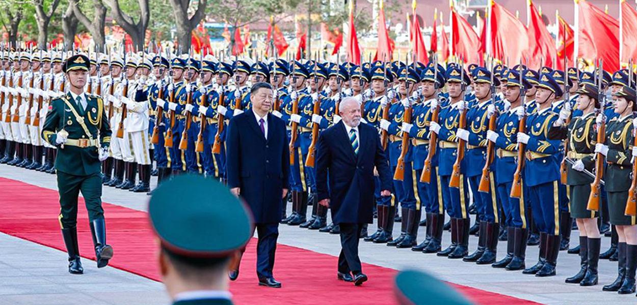 Presidente Lula é recebido pelo presidente Xi Jinping