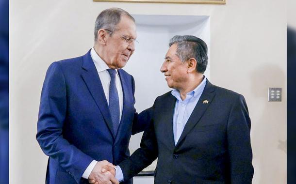 Sergei Lavrov e Rogelio Mayta