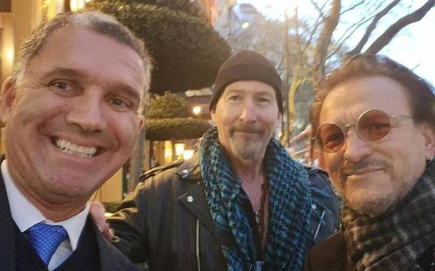 Daniel Lian, The Edge e Bono Vox