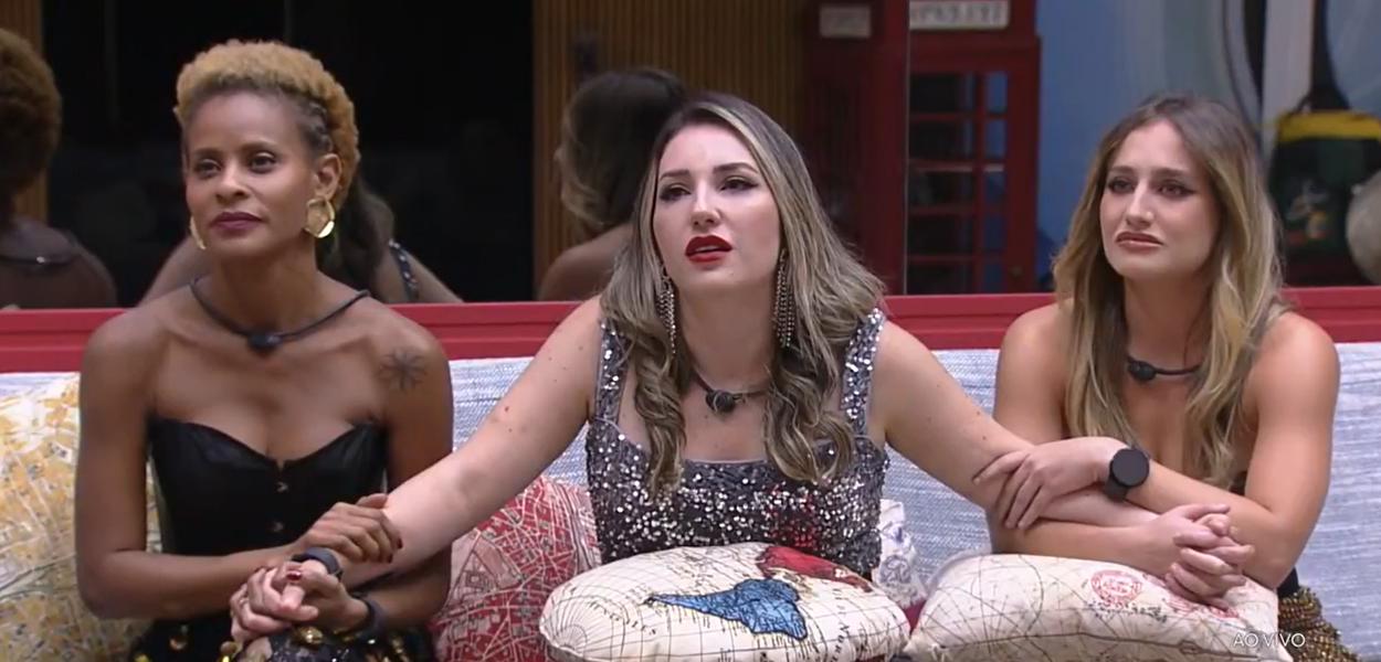 Aline, Amanda e Bruna