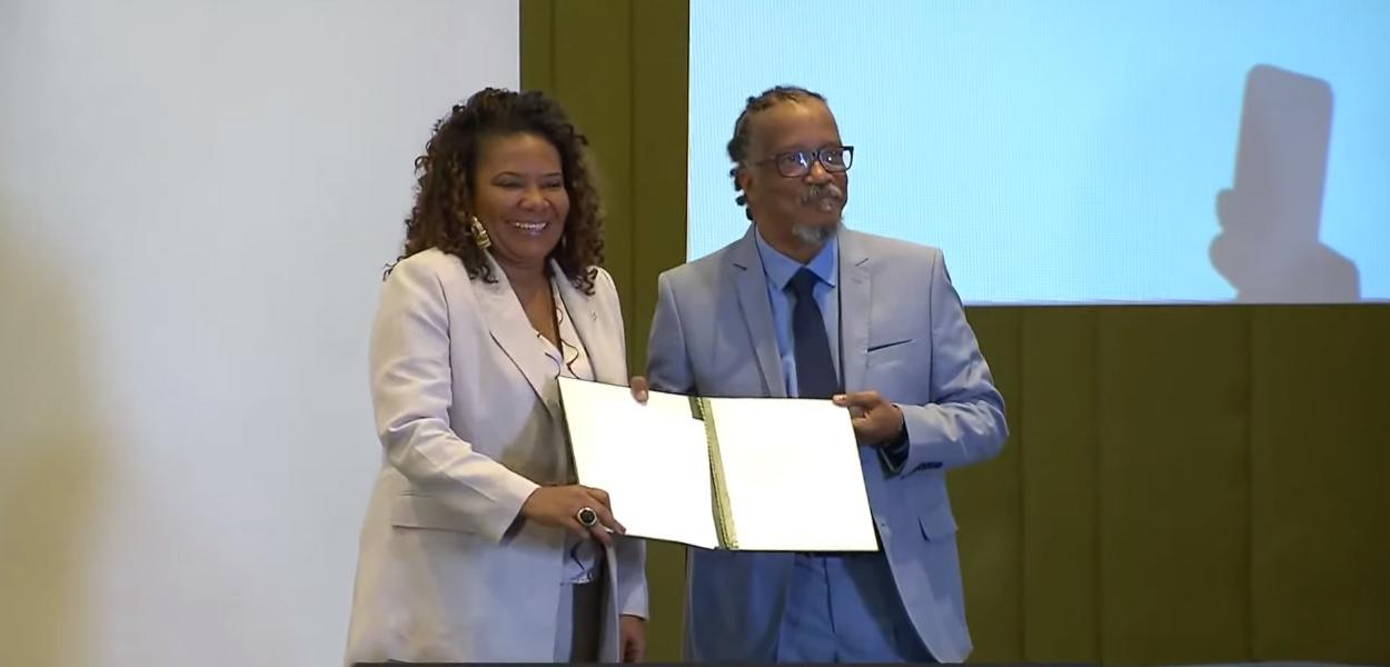 Ministra da Cultura Margareth Menezes e o presidente da Fundação Palmares, João Jorge