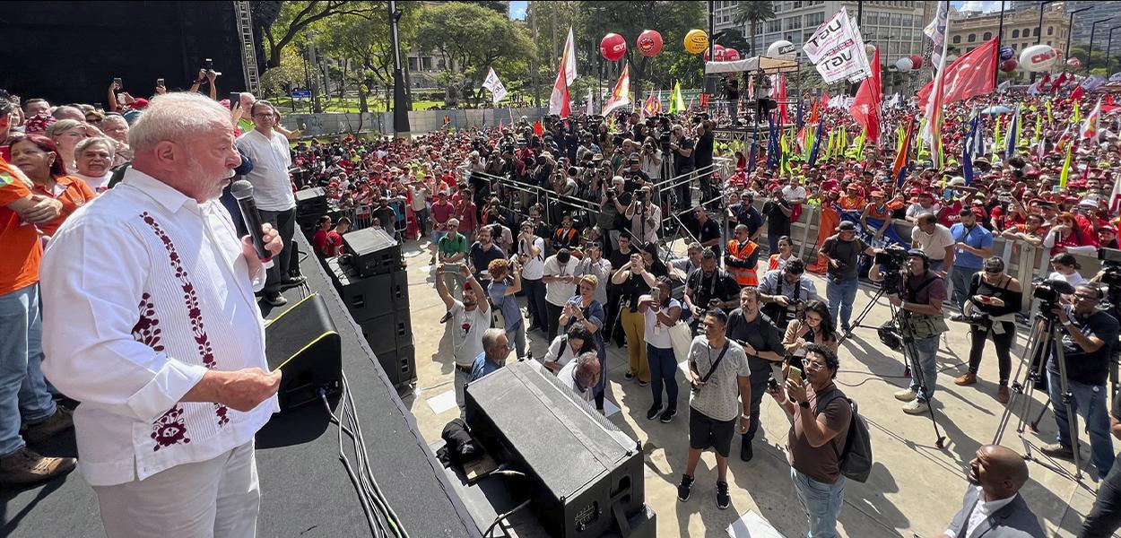Presidente Lula discursa no 1º de maio 2023 Unificado das Centrais Sindicais