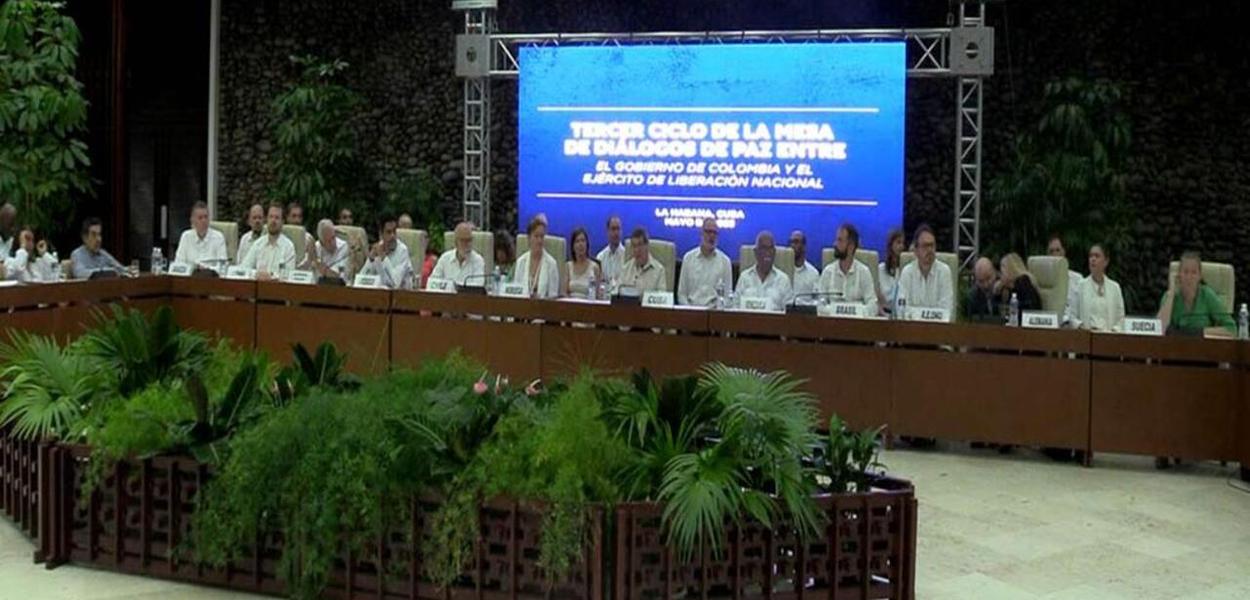 3º ciclo de diálogo de paz entre Colômbia e ELN, em Cuba (Foto: Prensa Latina) 3º ciclo de diálogo de paz entre Colômbia e ELN, em Cuba