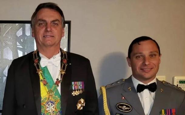 Jair Bolsonaro e Mauro Cid