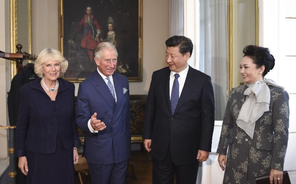 Rainha Camilla, Rei Charles III, Xi Jinping e Peng Liyuan (foto de arquivo)