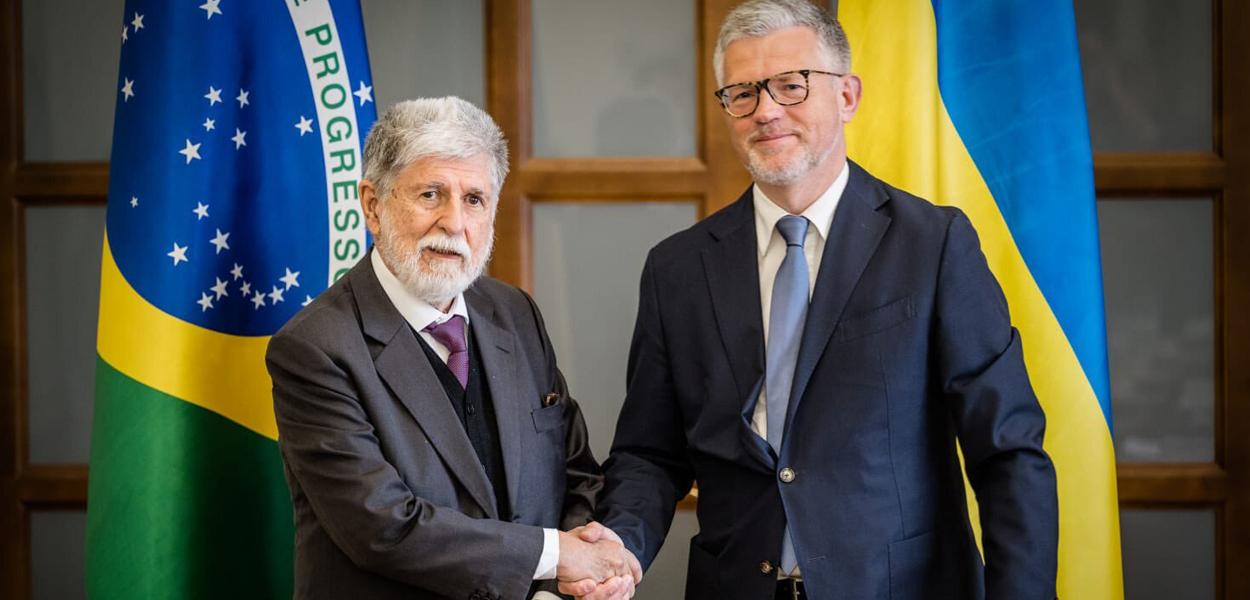 Celso Amorim e Andrij Melnyk (Foto: Reprodução/Twitter/@MelnykAndrij) Celso Amorim e Andrij Melnyk