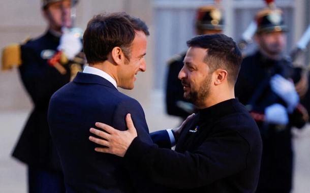 Macron e Zelensky