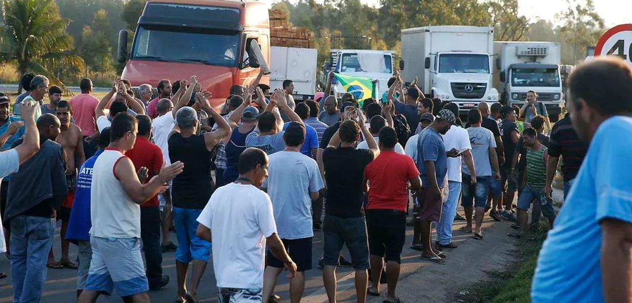 Governo Bolsonaro ficou líderes de caminhoneiros durante protestos