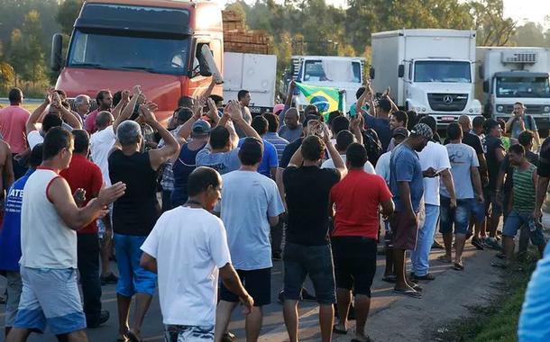 Governo Bolsonaro ficou líderes de caminhoneiros durante protestos