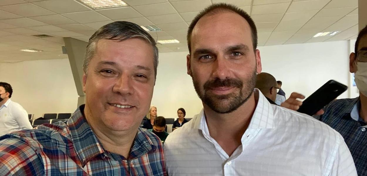 Paulo Generoso e Eduardo Bolsonaro (Foto: Reprodução/Redes Sociais) Paulo Generoso e Eduardo Bolsonaro
