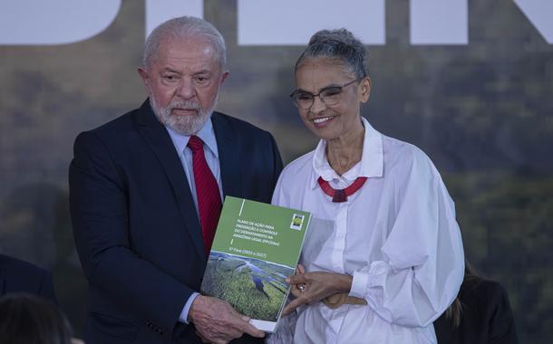 O presidente Luiz Inácio Lula da Silva e a ministra do Meio Ambiente, Marina Silva, participam de cerimônia do Dia Mundial do Meio Ambiente