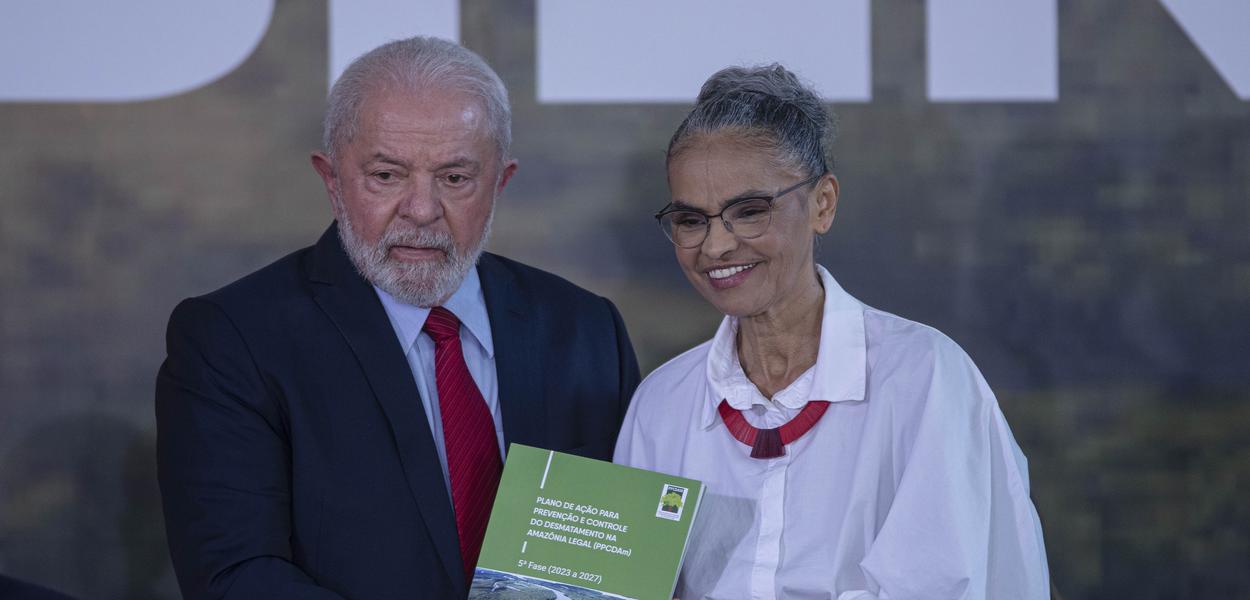 O presidente Luiz Inácio Lula da Silva e a ministra do Meio Ambiente, Marina Silva, participam de cerimônia do Dia Mundial do Meio Ambiente