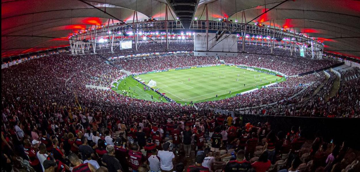 Estádio do Maracanã durante jogo do Flamengo