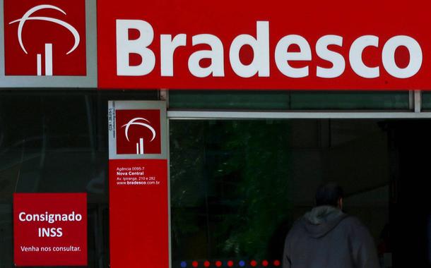 Logo do Bradesco em bicicleta para aluguel, em São Paulo